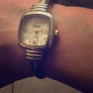 Vivani Quartz bracelet watch